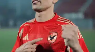 أشرف يخطو أولى خطواته مع الأهلي في قمة الدوري المصري ضد الزمالك