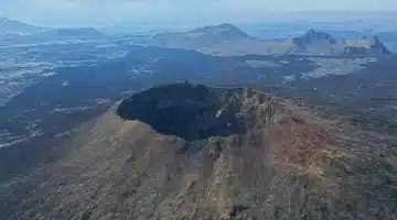 جبل عسلج البركاني جيولوجي وسياحي في قلب السعودية 1