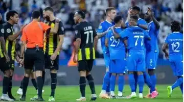 سمير عثمان يكشف أخطاء تحكيمية في مباراة الهلال والاتحاد. ومحمد فودة يرد 3