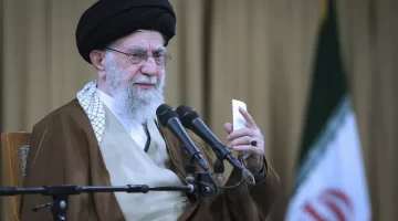 إيران ترفض التفاوض تحت التهديدات الأمريكيةخامنئي يهاجم الحكومات المتغطرسة 1