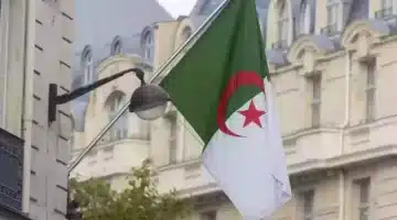 اعرف حقوقك. تفاصيل القانون الأساسي لقطاع التربية الوطنية في الجزائر 2025 وتأثيره على المعلمين والعاملين