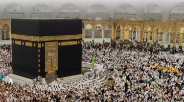 السعودية تسمح لحاملي تأشيرات الزيارة العائلية الحج 1446 بشروط محددة