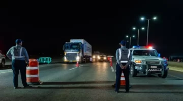 السعودية تطلق حملات مكثفة لضبط الشاحنات الأجنبية المخالفة وفرض عقوبات تصل للمصادرة
