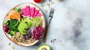 الشباب الدائم أفضل أطعمة غنية بالكولاجين تمنحك بشرة مشرقة وأكثر شبابًا 1