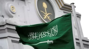 الموارد البشرية تُعلن موعد إجازة عيد الفطر 2025 للقطاع الحكومي في السعودية