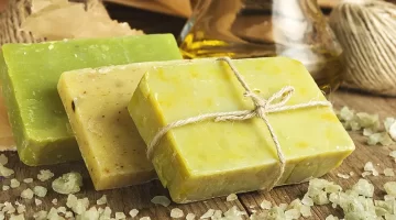 صابونة البقدونس السحرية . الحل الأمثل لبشرة نضرة خالية من العيوب