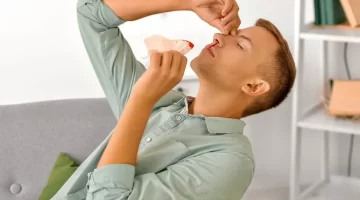 طرق إيقاف نزيف الأنف بشكل سريع يجب تجنبه أثناء النزيف