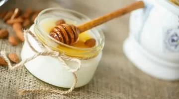 عشان متكنش بتاكل وخلاص يصبح الزبادي سرّك الذهبي لصيامٍ صحي في رمضان
