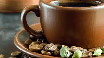 كوب من هذا المشروب في رمضان سر الحفاظ على النشاط وحماية الجهاز الهضمي