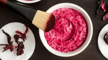 ماسك الكركديه والنشا السحريتفتيح فوري وشدّ طبيعي للبشرة أول استخدام