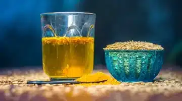 وصفة الكمون والكركم السحرية حل طبيعي لتطهير القولون وتحسين الصحة العامة