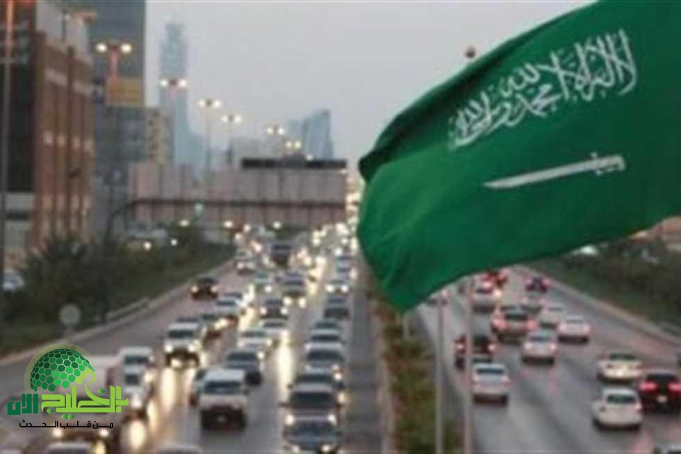 إلغاء الكفالة والرسوم في السعودية.. شائعة أم حقيقة؟ وزارة الموارد البشرية تُوضح التفاصيل رسميًا