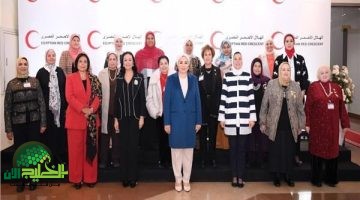 السيدة انتصار السيسي والهلال الأحمر . التزام إنساني يتجدد1