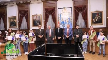 بطل النزاهة في وزارة العمل. تكريم رسمي لرفض رشوة ضخمة
