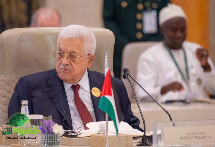 عباس يدعو لوقف حرب غزة في القمة العربية(1)