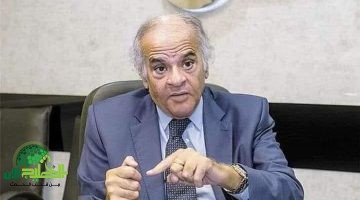 ممدوح عباس ينتقد لجنة الحكام بعد قرار مثير للجدل في مباراة الزمالك والمصري