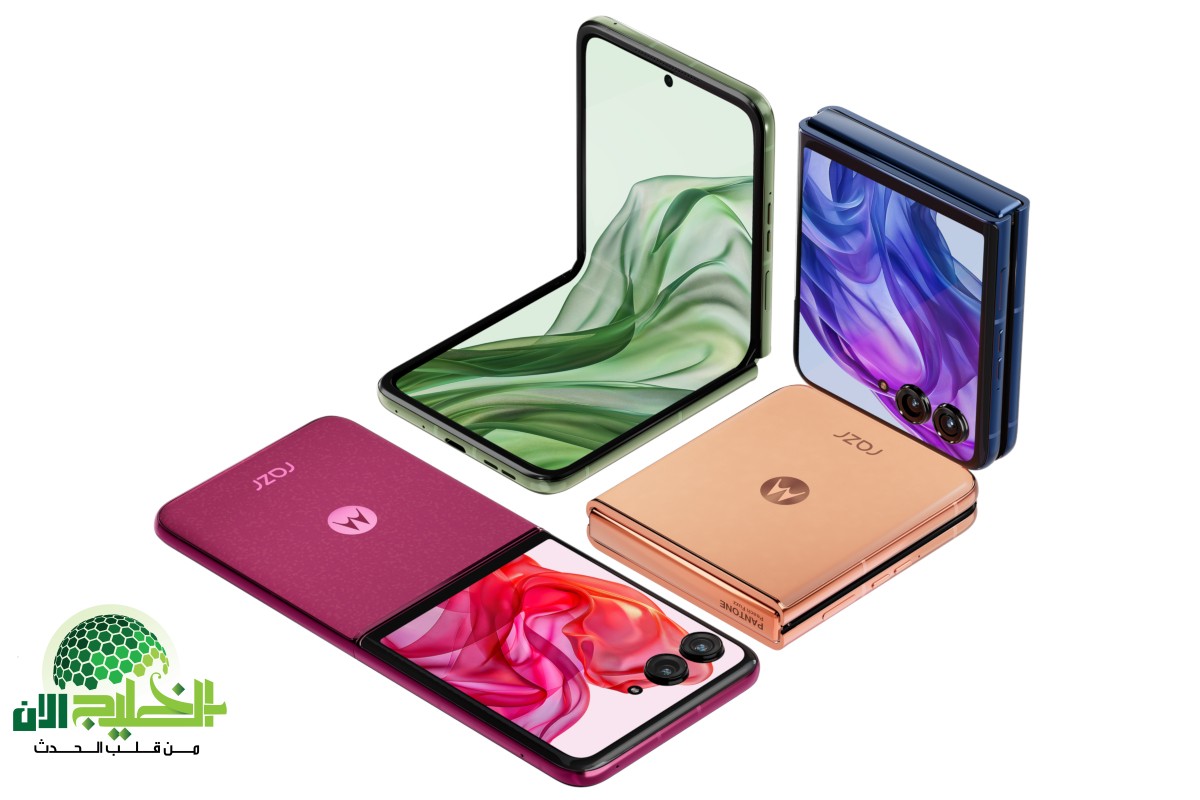 هاتف Motorola Razr 50 مزيج بين الأناقة والأداء في تصميم قابل للطي
