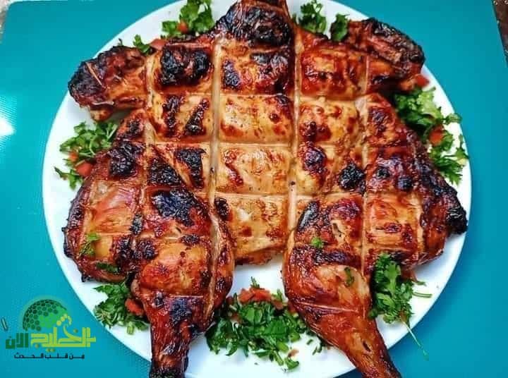 تتبيلة الدجاج المشوي على الفحم.. من سر المطاعم إلى مطبخك
