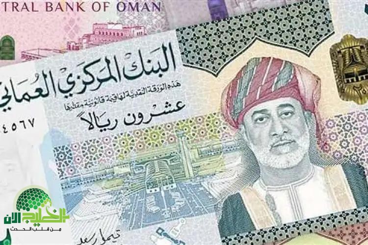 جدول الرواتب في سلطنة عُمان 2025. دليل شامل للدرجات الوظيفية والفئات الطبية