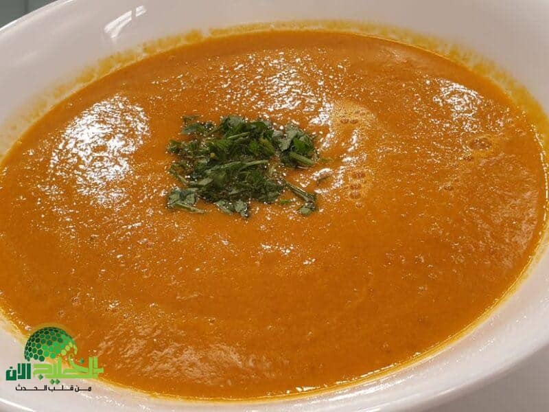 شوربة الجزر للنباتيين.. دفء مغذي لكل أفراد الأسرة