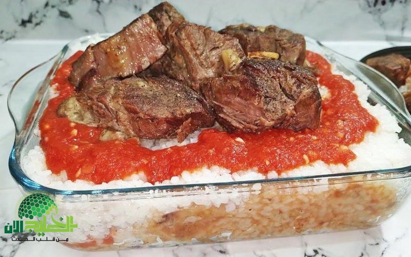 طريقة عمل الفتة المصرية على أصولها. نكهة لا تُقاوم بطابع تقليدي أصيل