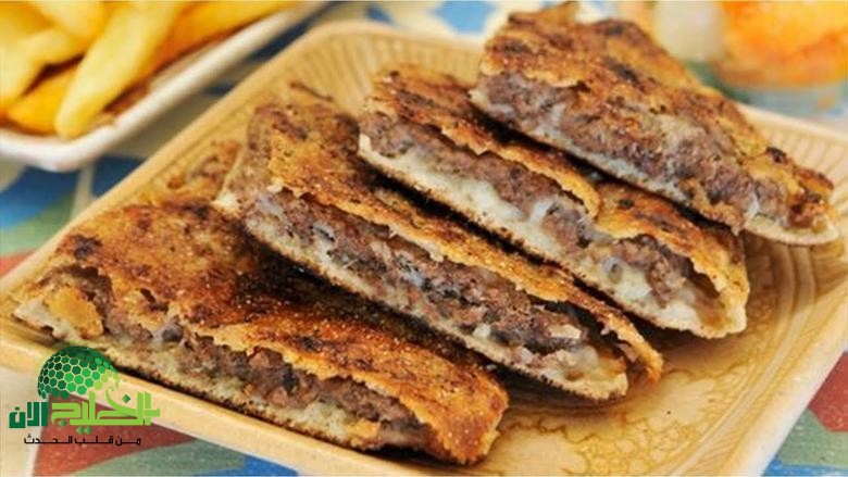طريقة عمل حواوشي زي الجاهز.. طعم أصلي ومتعة التحضير في البيت